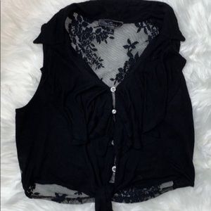 3/$15 Black button down lace crop top